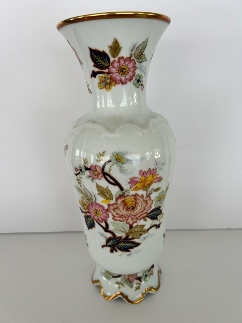 Vtg 10.25” Royal Porzellan Bavaria KPM Germany Handarbeit Floral Vase Model 687/